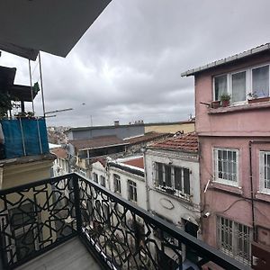 Taksim Larissa Residence